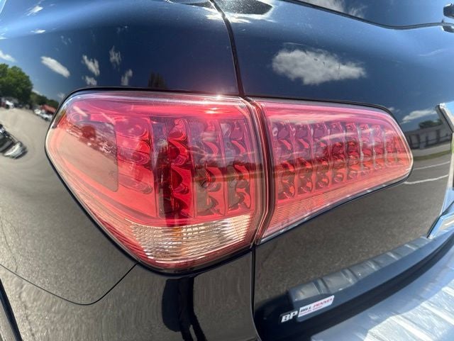 2017 INFINITI QX80 Base