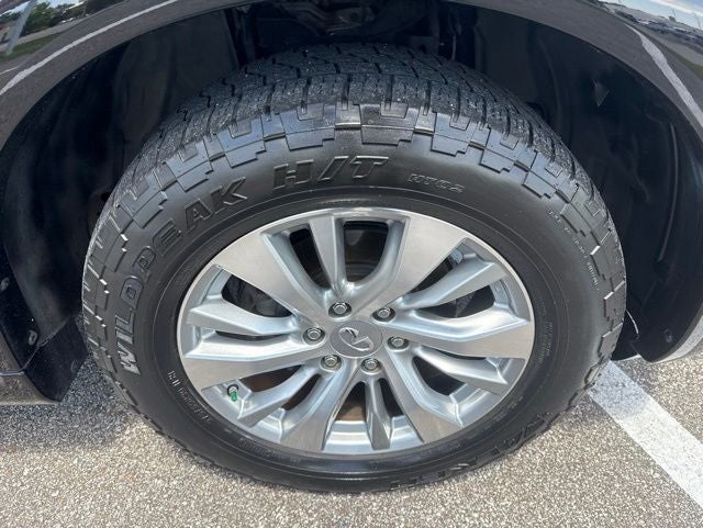 2017 INFINITI QX80 Base