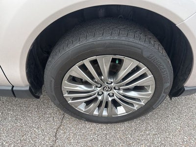 2021 Toyota Venza XLE