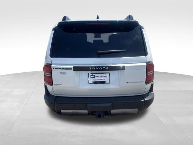 2025 Toyota Land Cruiser Base