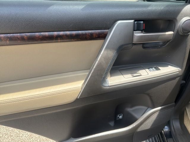 2010 Toyota Land Cruiser Base