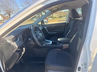 2025 Toyota RAV4 Hybrid LE