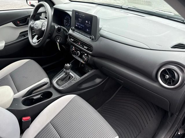2022 Hyundai Kona SE