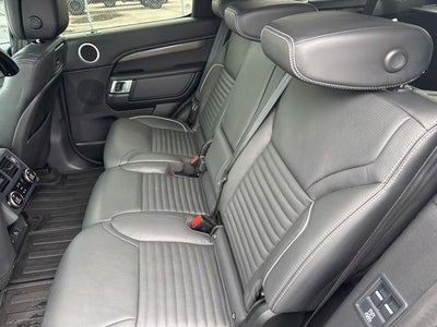 2024 Land Rover Discovery Metropolitan Edition